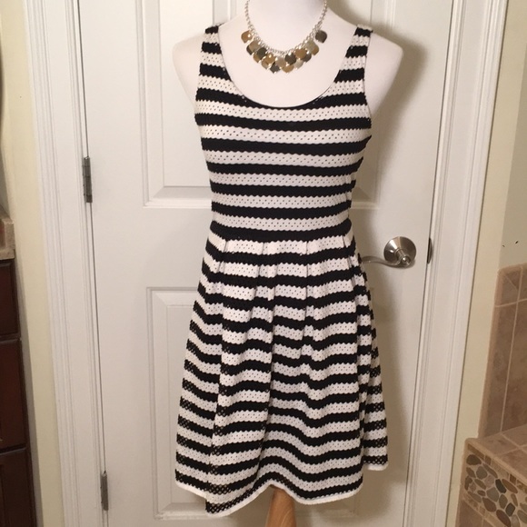 Elle Dresses & Skirts - Elle Sleeveless B & W Striped Lace Skater Dress